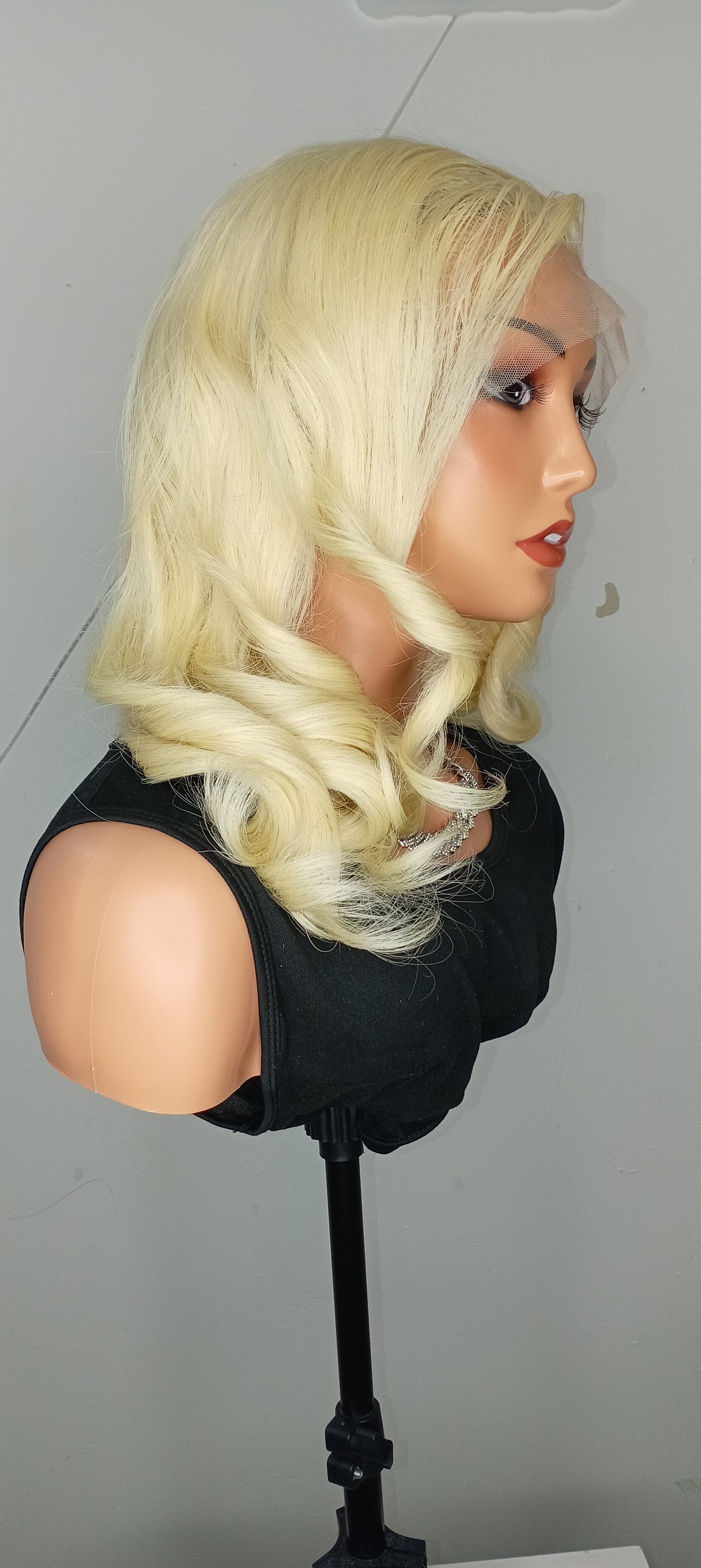 Valora blonde wave